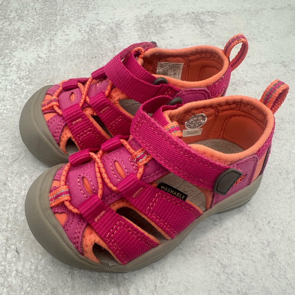 Keen Toddlers' Newport H2 Size 7 Toddler Sandal and Water Shoe Berry Coral